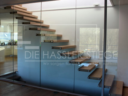 Stiegen mit Glas von Hassler