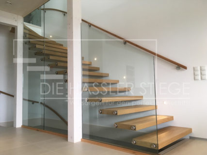 Stiegen mit Glas von Hassler